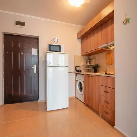 Aparthotel Apollon 7 *